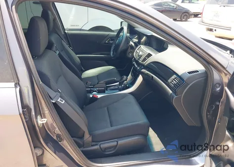 2016 Honda Accord Lx z USA, uszkodzony, nr VIN 1HGCR2F35GA116770